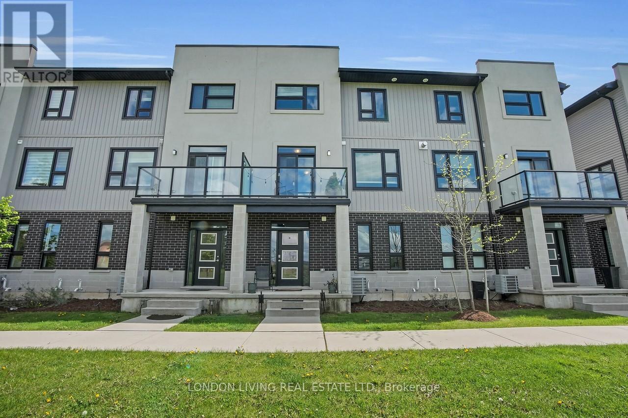 28 - 3380 SINGLETON AVENUE, London South (South W)