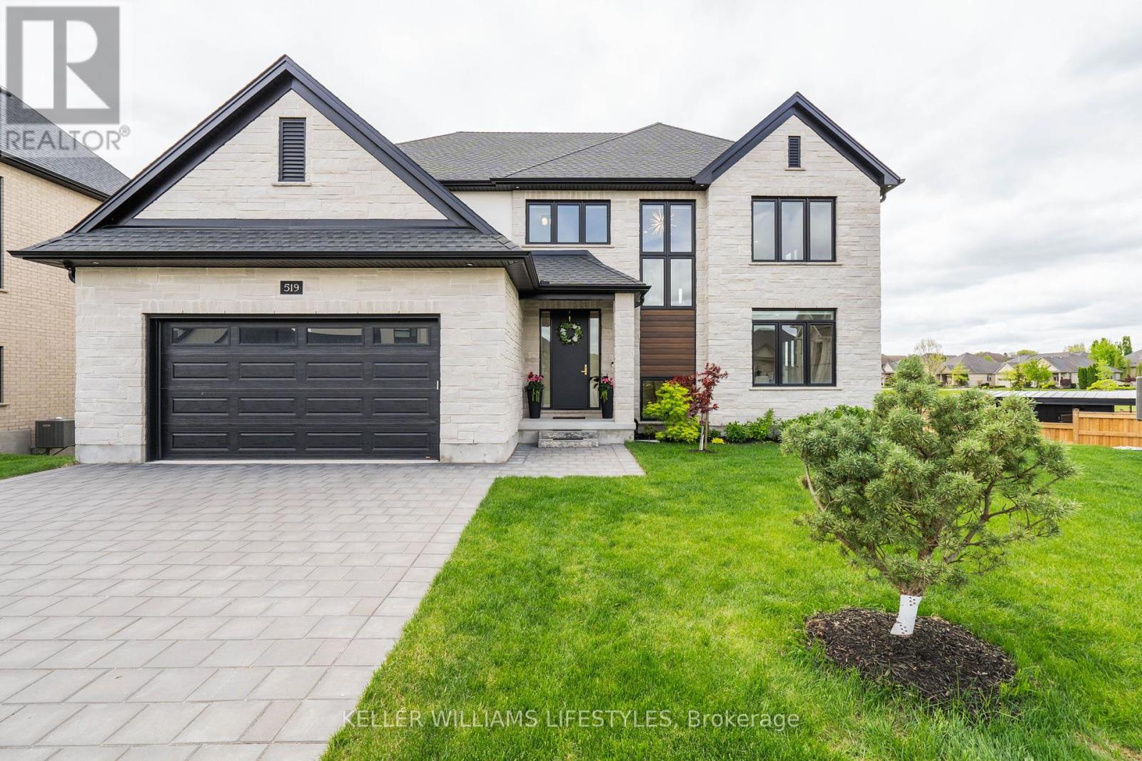 519 WARNER TERRACE, London North (North R)