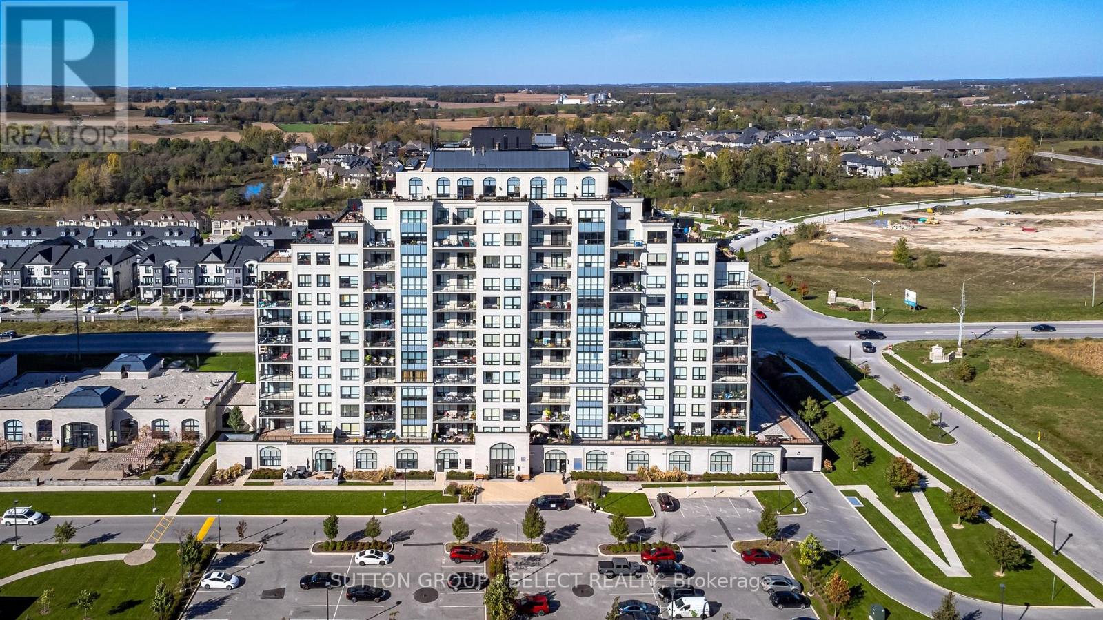 1110 - 240 VILLAGEWALK BOULEVARD, London North (North R)