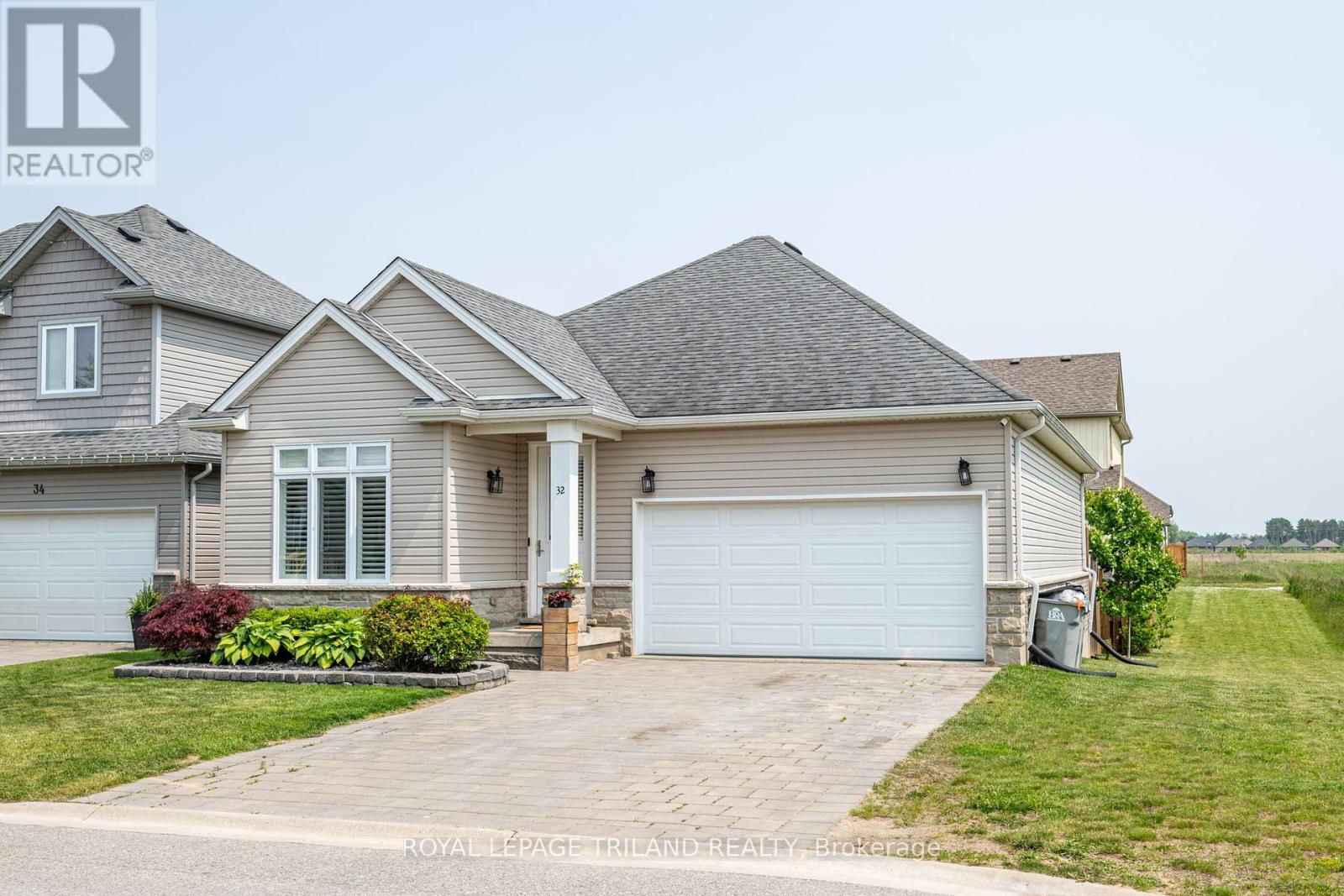 32 WILLIS AVENUE, Strathroy Caradoc (SE)