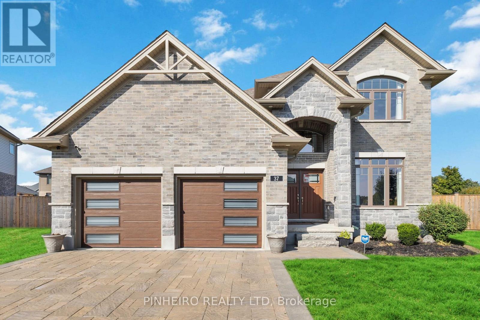 37 - 1061 EAGLETRACE DRIVE, London North (North S)