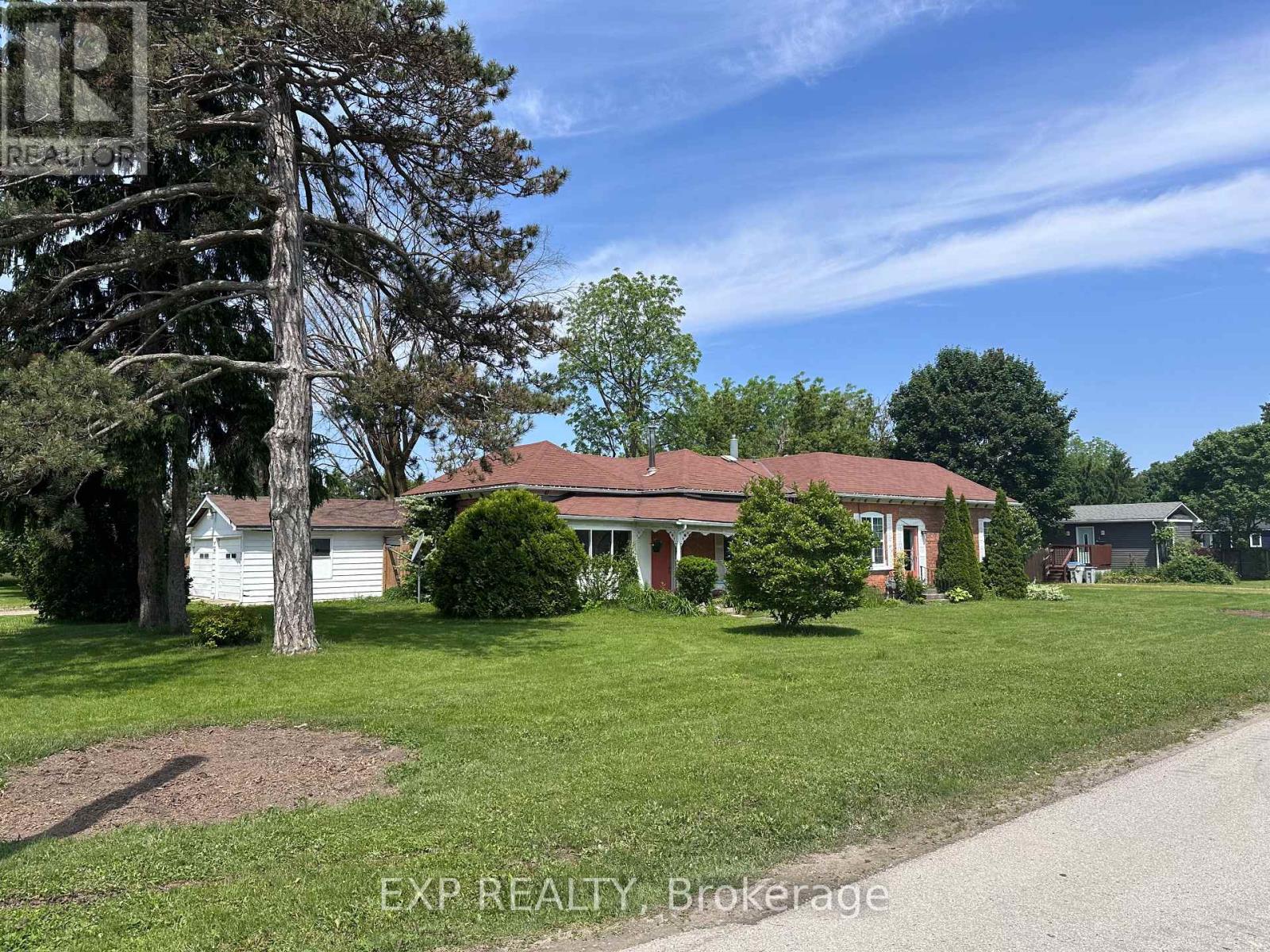 76 SARAH STREET, Lambton Shores (Thedford)