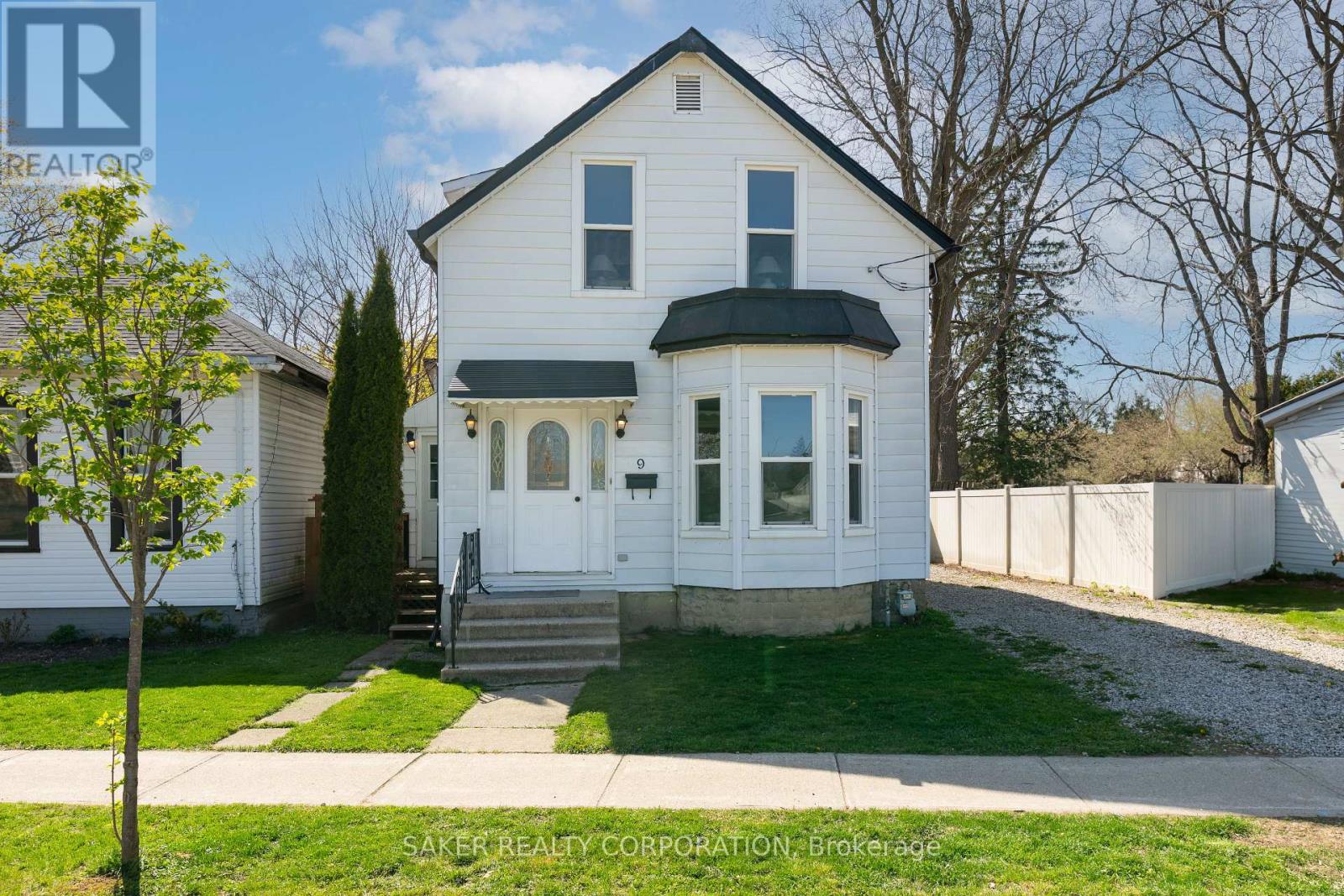 9 STATION STREET, St. Thomas
