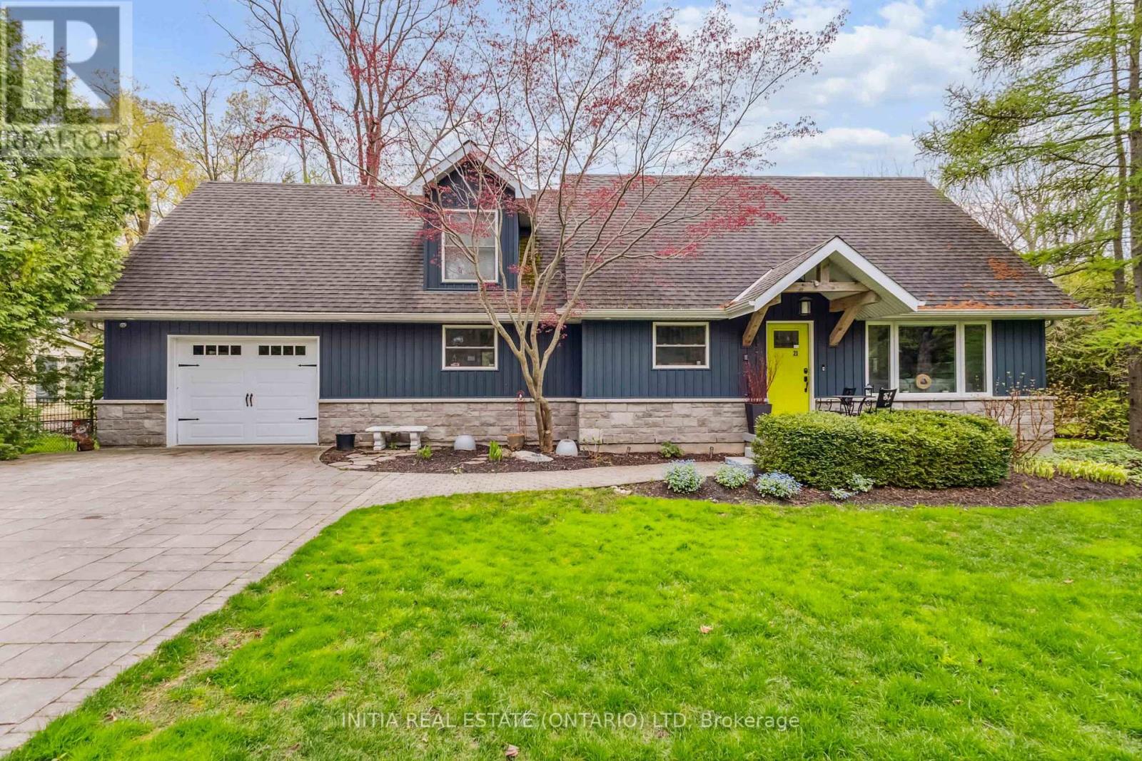 21 CHINIQUY STREET, Bluewater (Bayfield)
