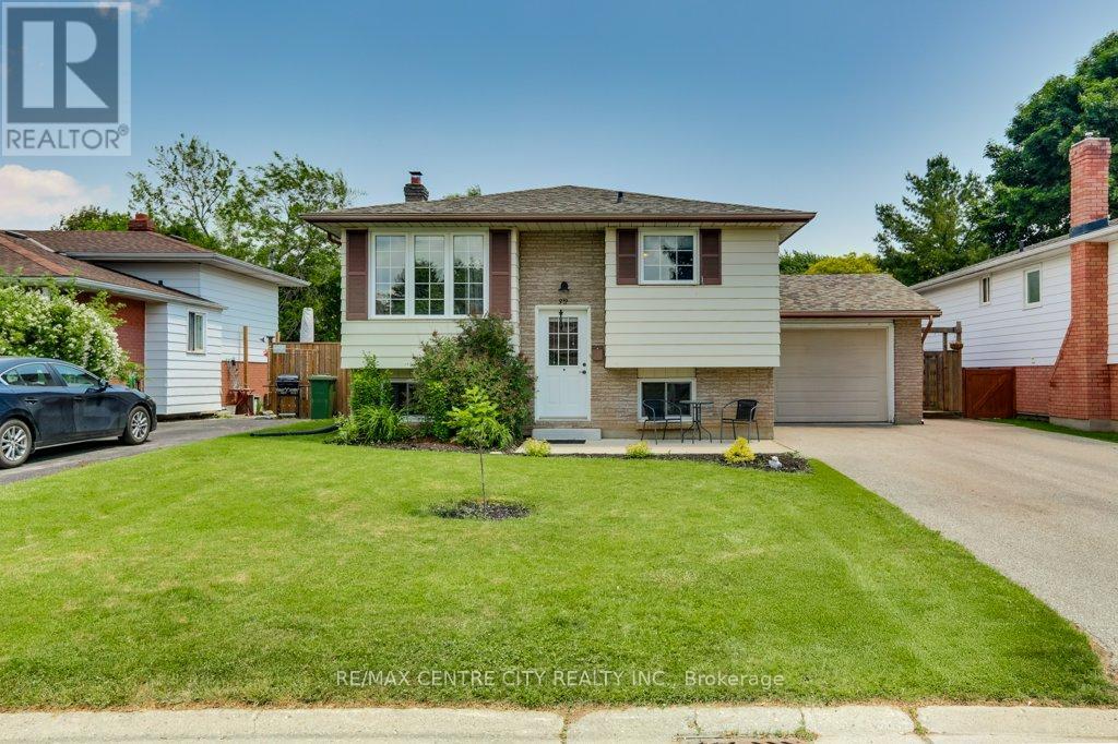 32 MCLARTY DRIVE, St. Thomas