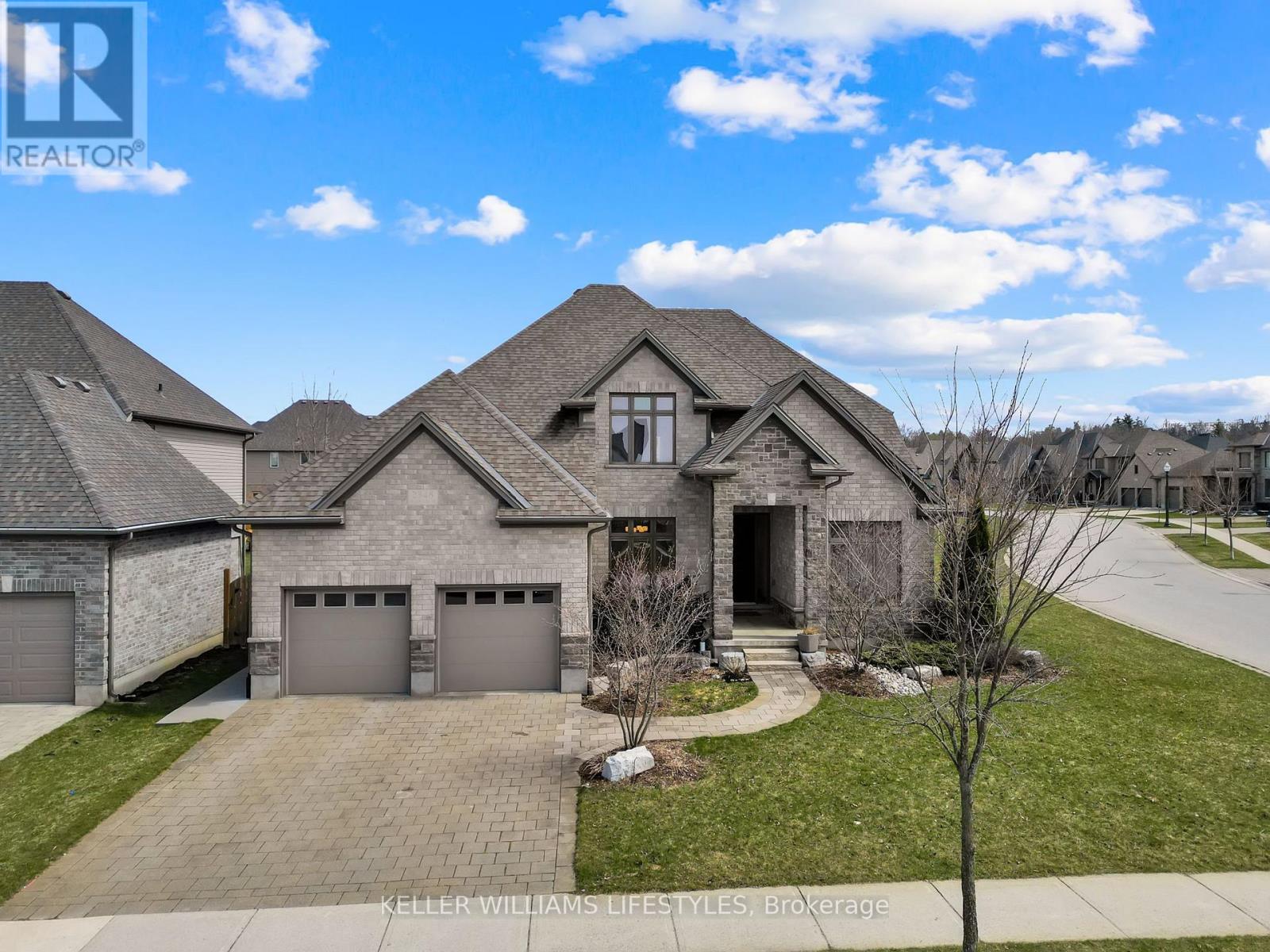 2348 MEADOWLANDS WAY, London North (North R)