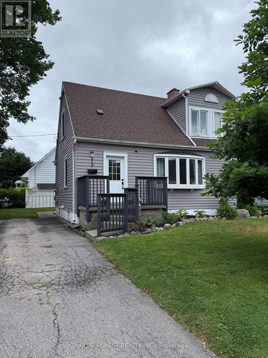 19 CYPRESS STREET, St. Thomas
