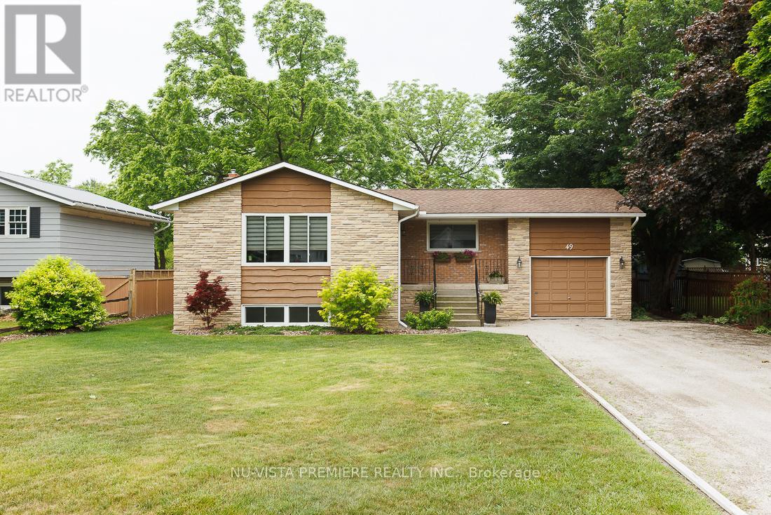 49 MAIN STREET STREET S, Bluewater (Bayfield)