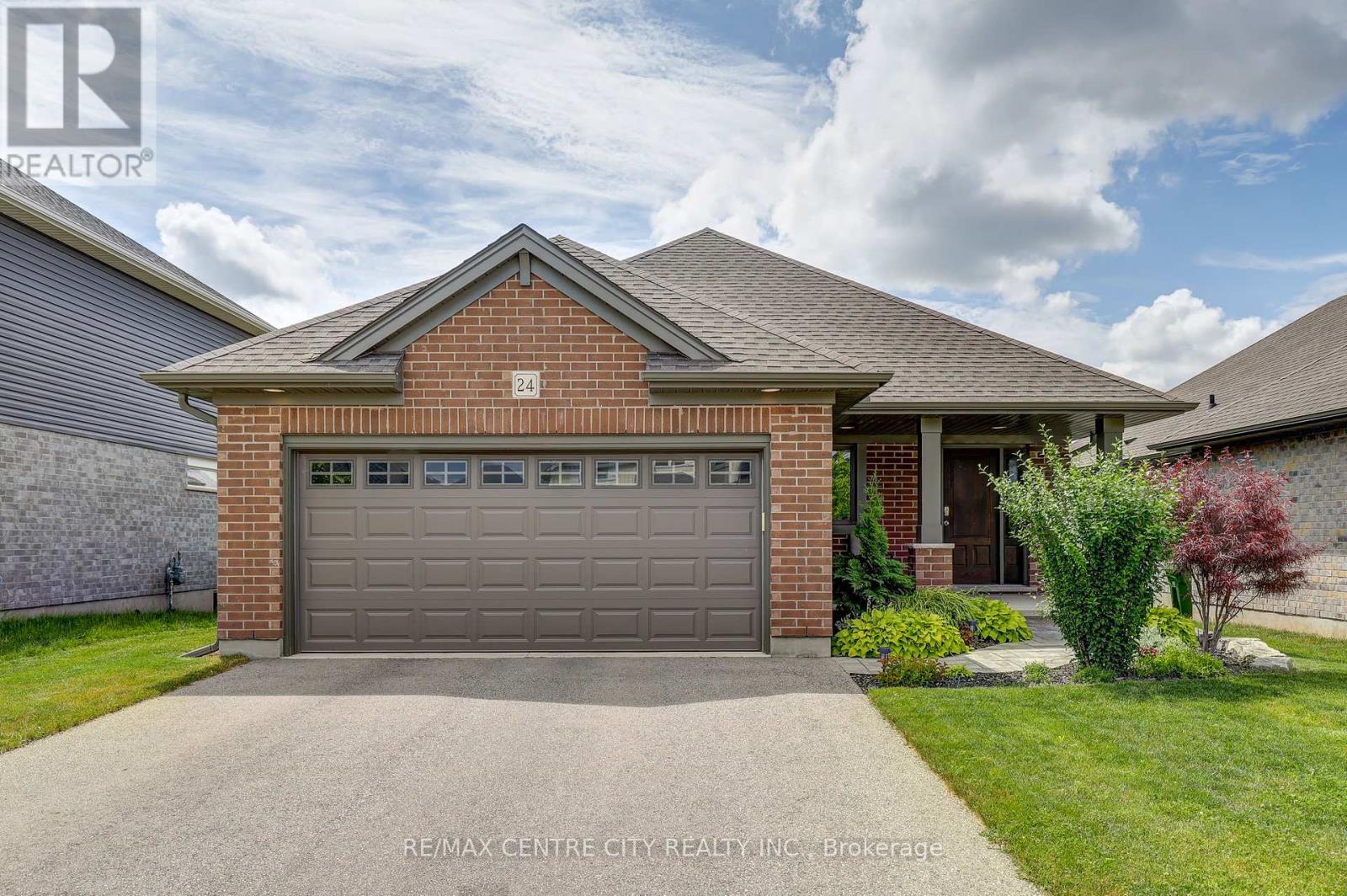 24 ACORN TRAIL, St. Thomas
