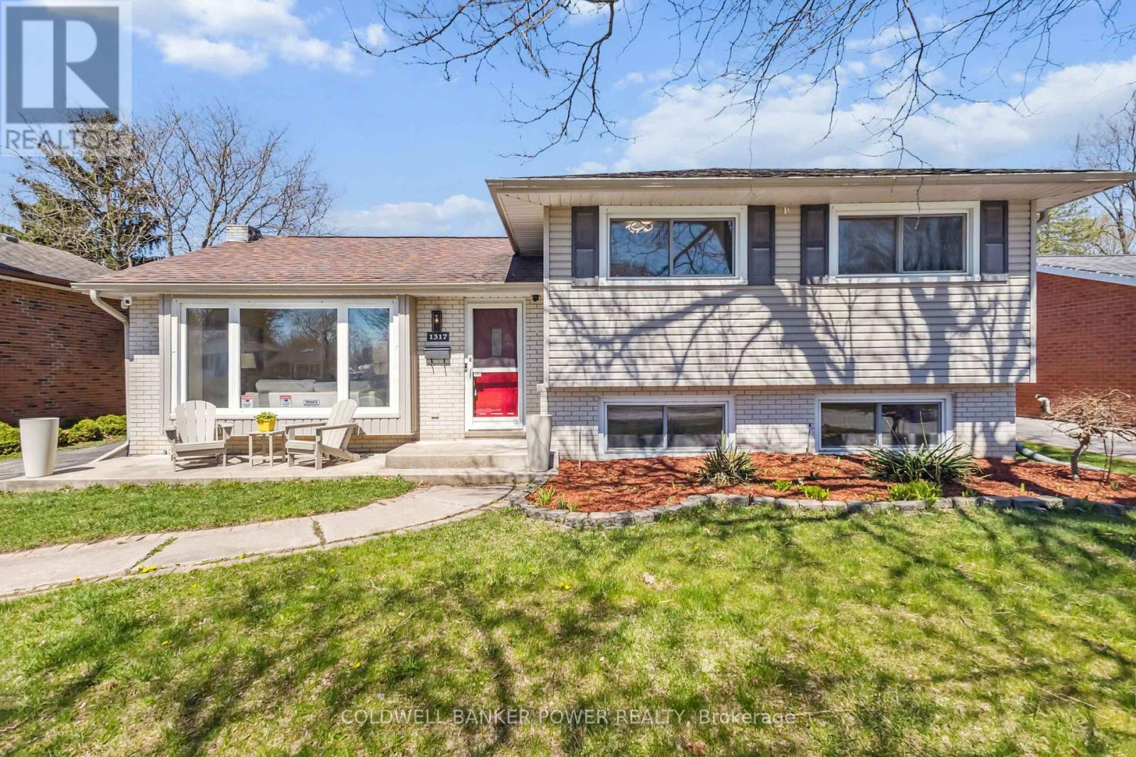 1317 GLENORA DRIVE, London North (North H)