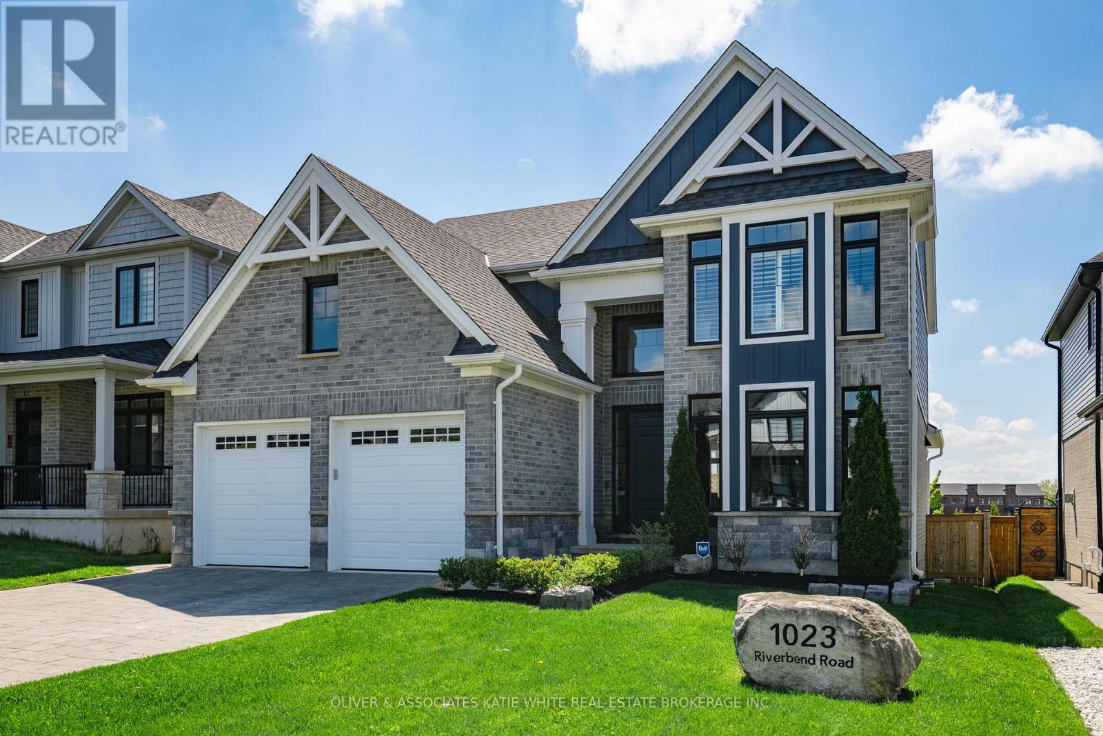 1023 RIVERBEND ROAD, London South (South B)