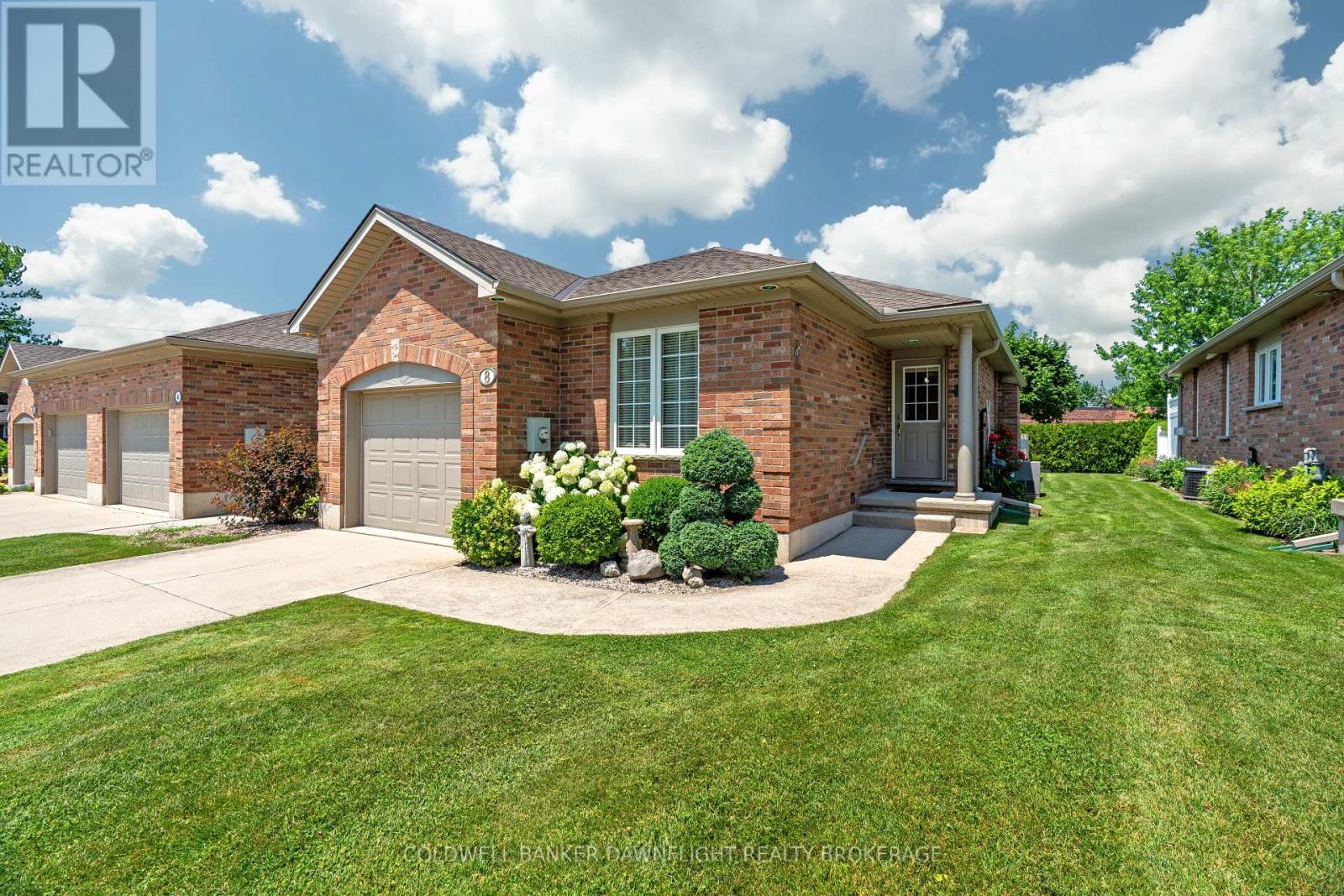 8 SHADOW LANE, South Huron (Exeter)
