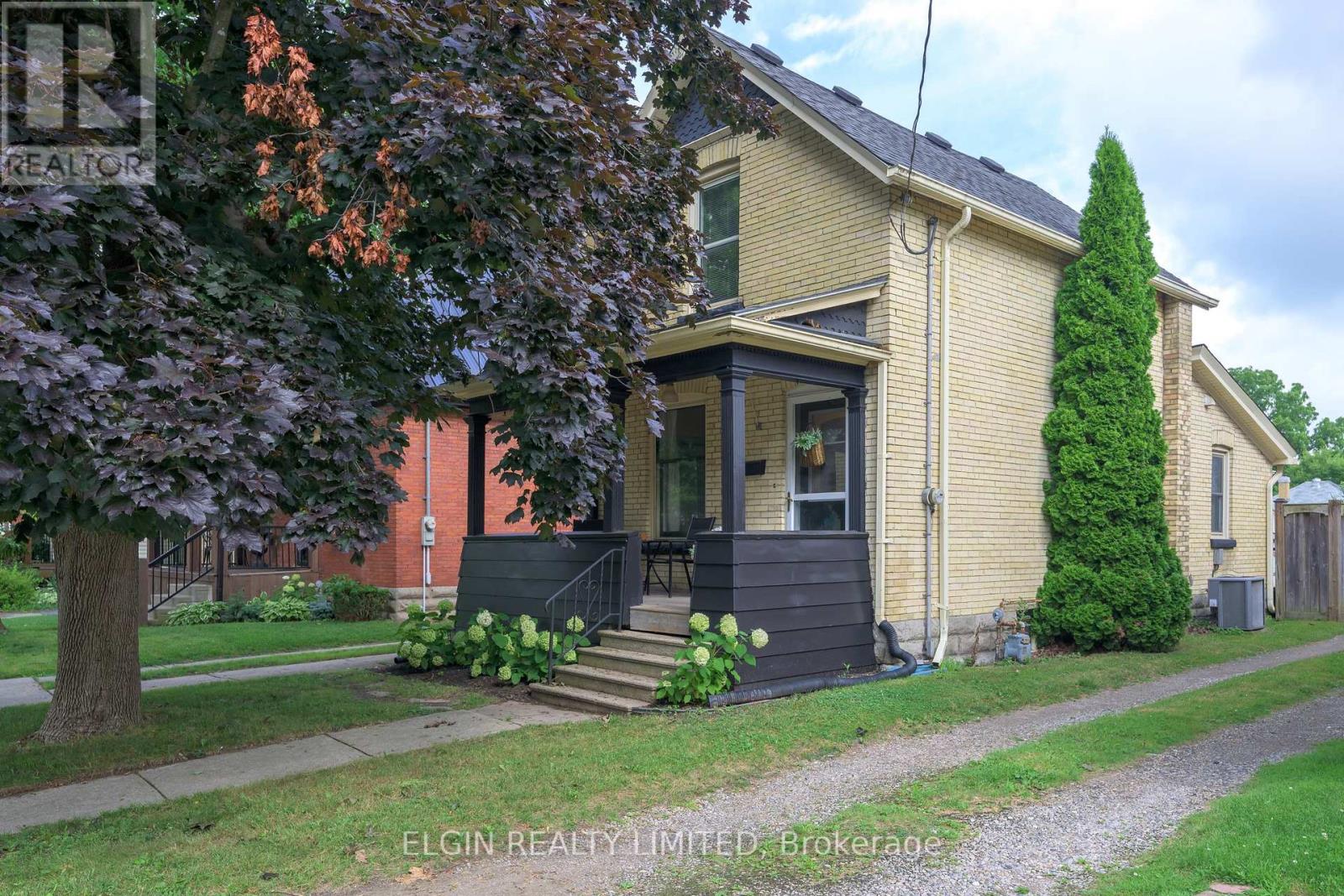 24 MAPLE STREET, St. Thomas