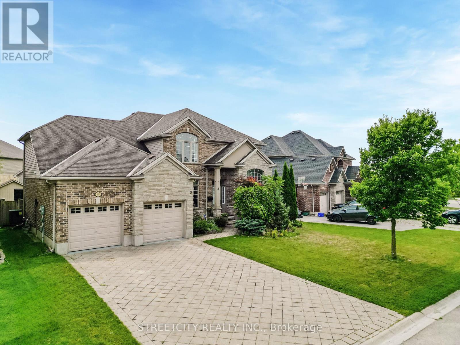 357 SOUTH CARRIAGE WAY, London North (North I)