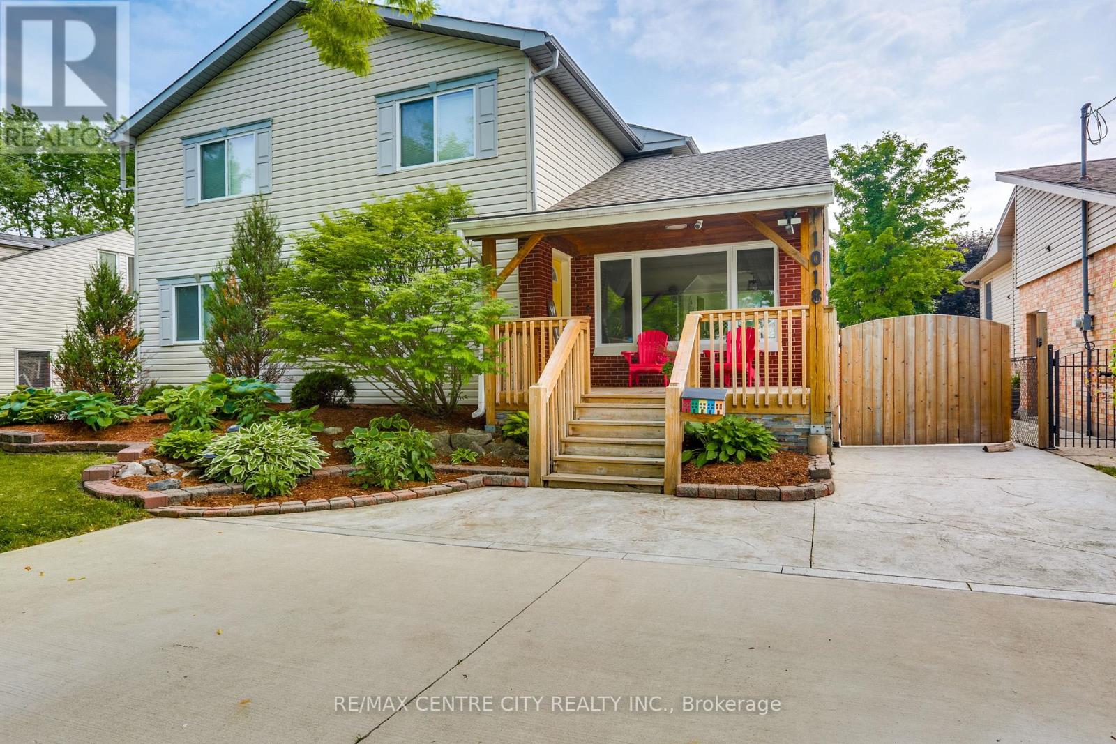 1018 WILLOW DRIVE, London South (South Y)