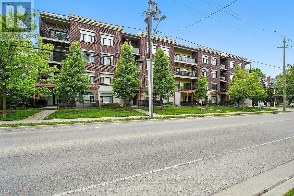 304 - 89 RIDOUT STREET S, London South (South F)