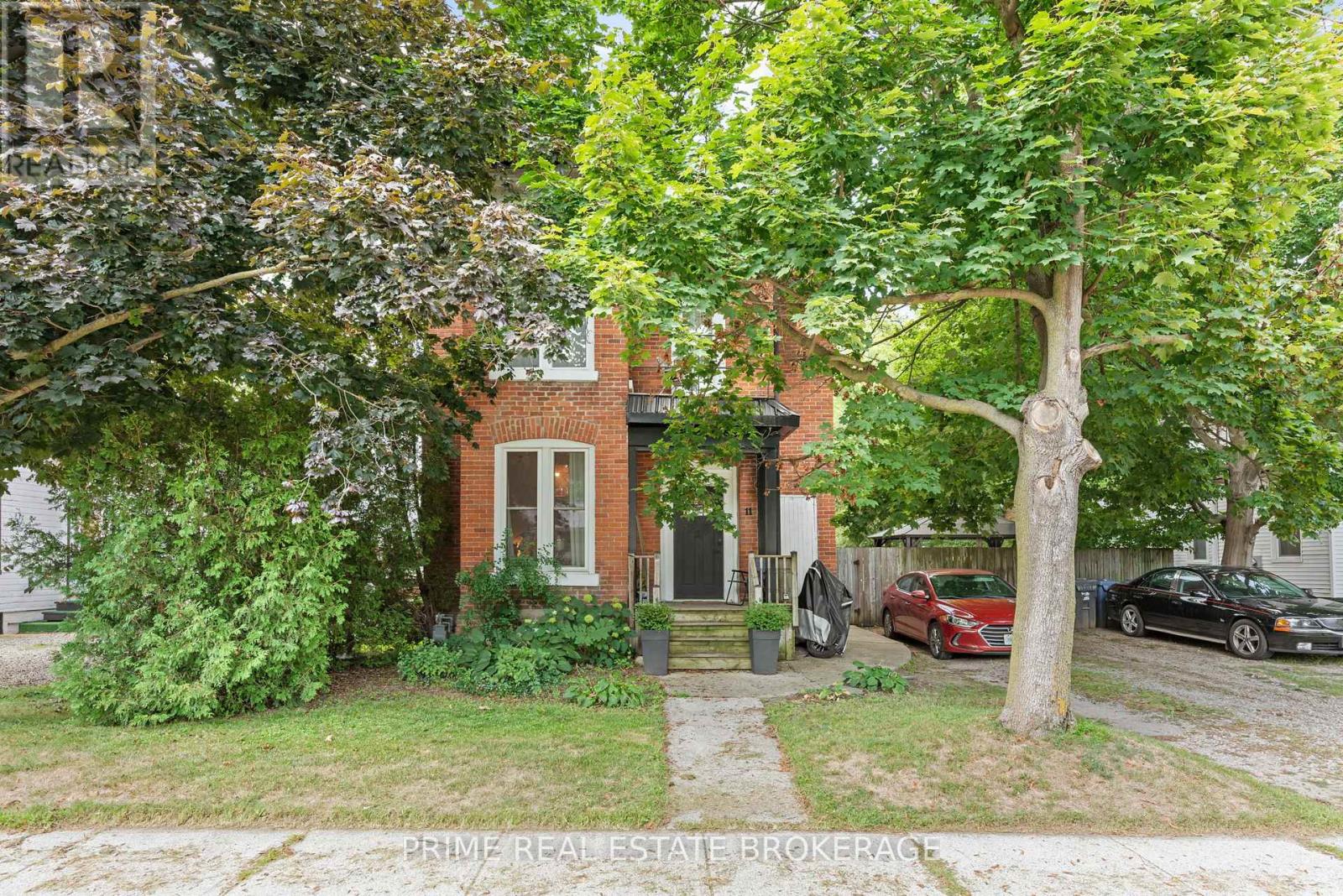 11 MAPLE STREET W, Aylmer