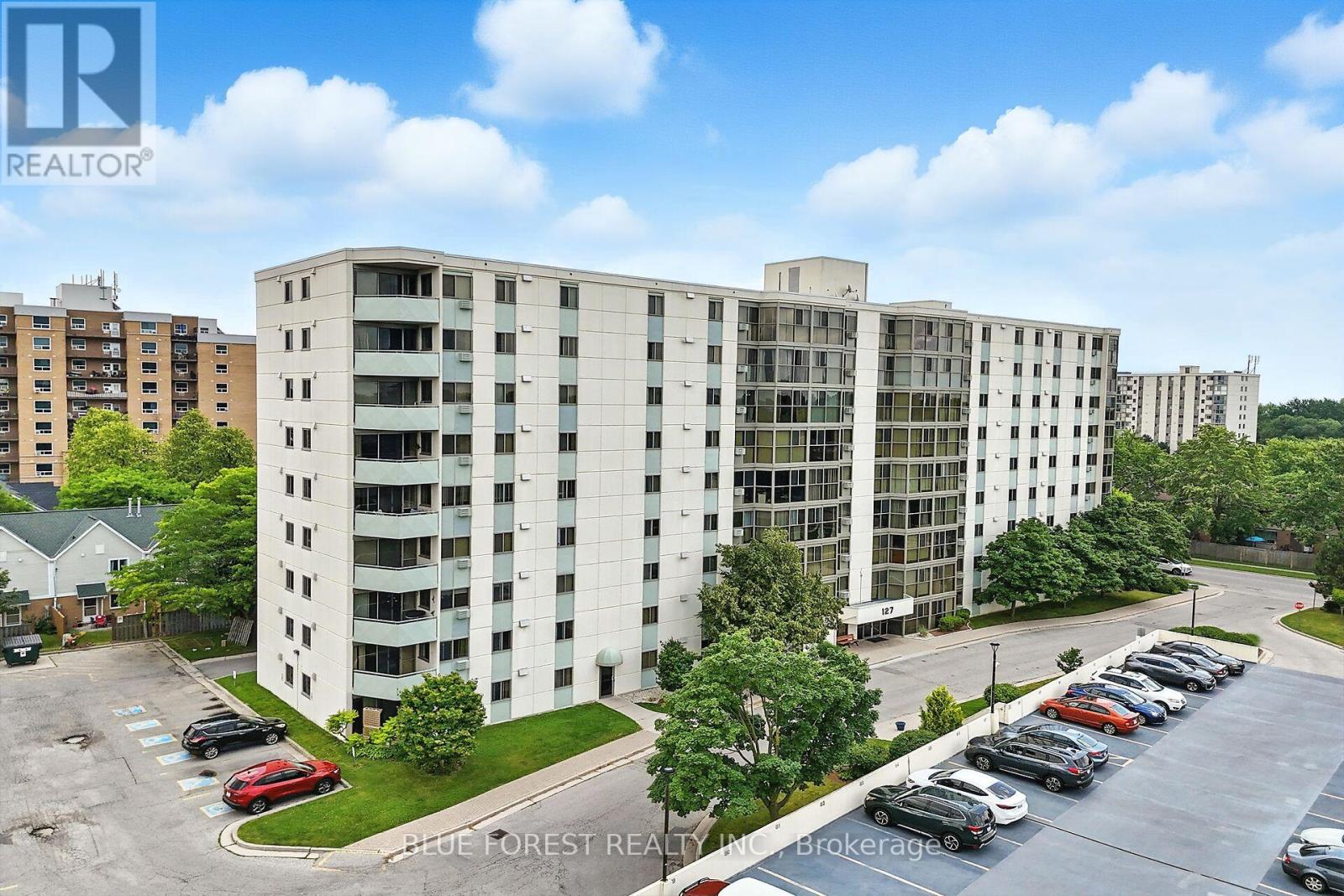909 - 127 BELMONT DRIVE, London South (South O)