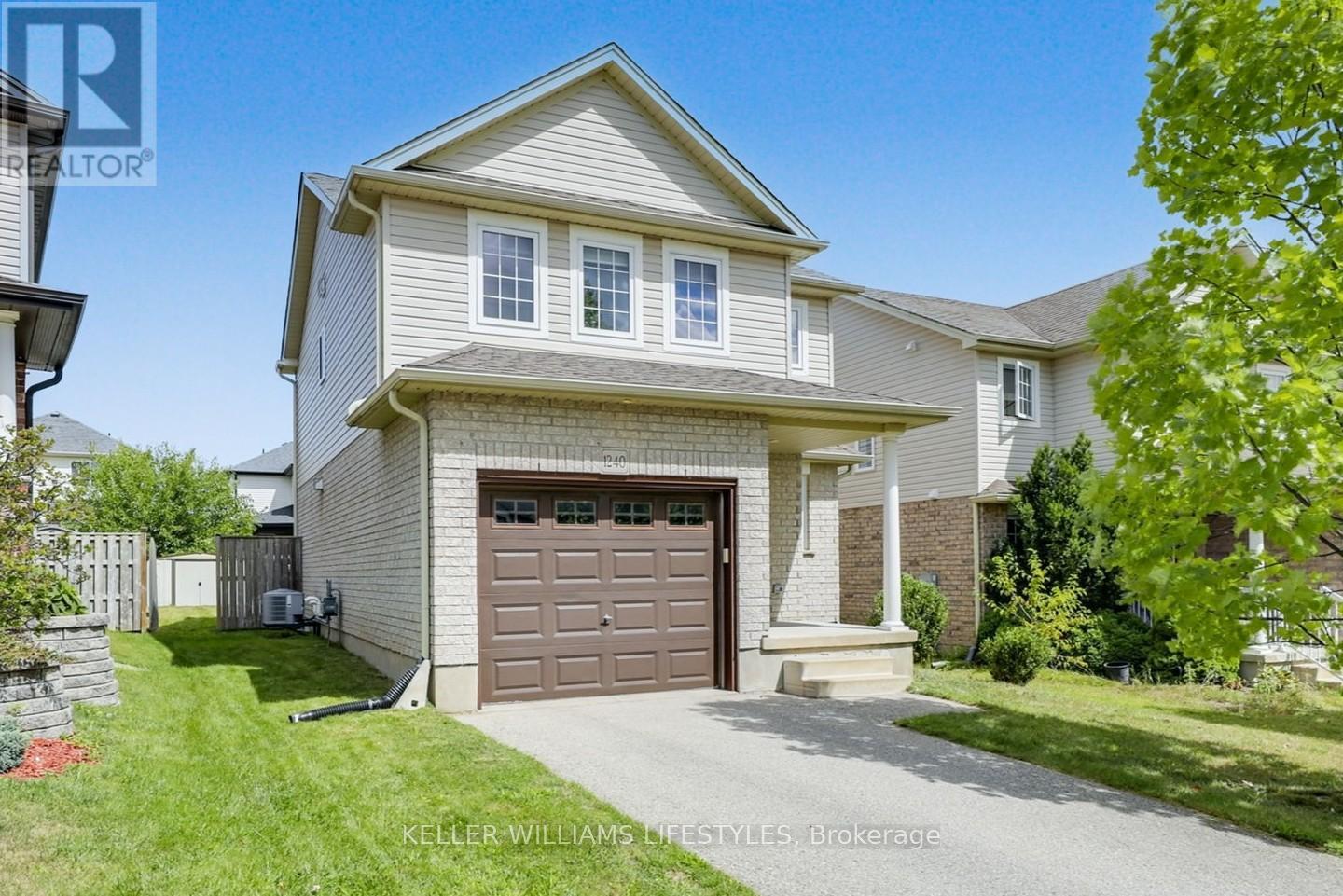 1240 BAIRD STREET, London North (North M)
