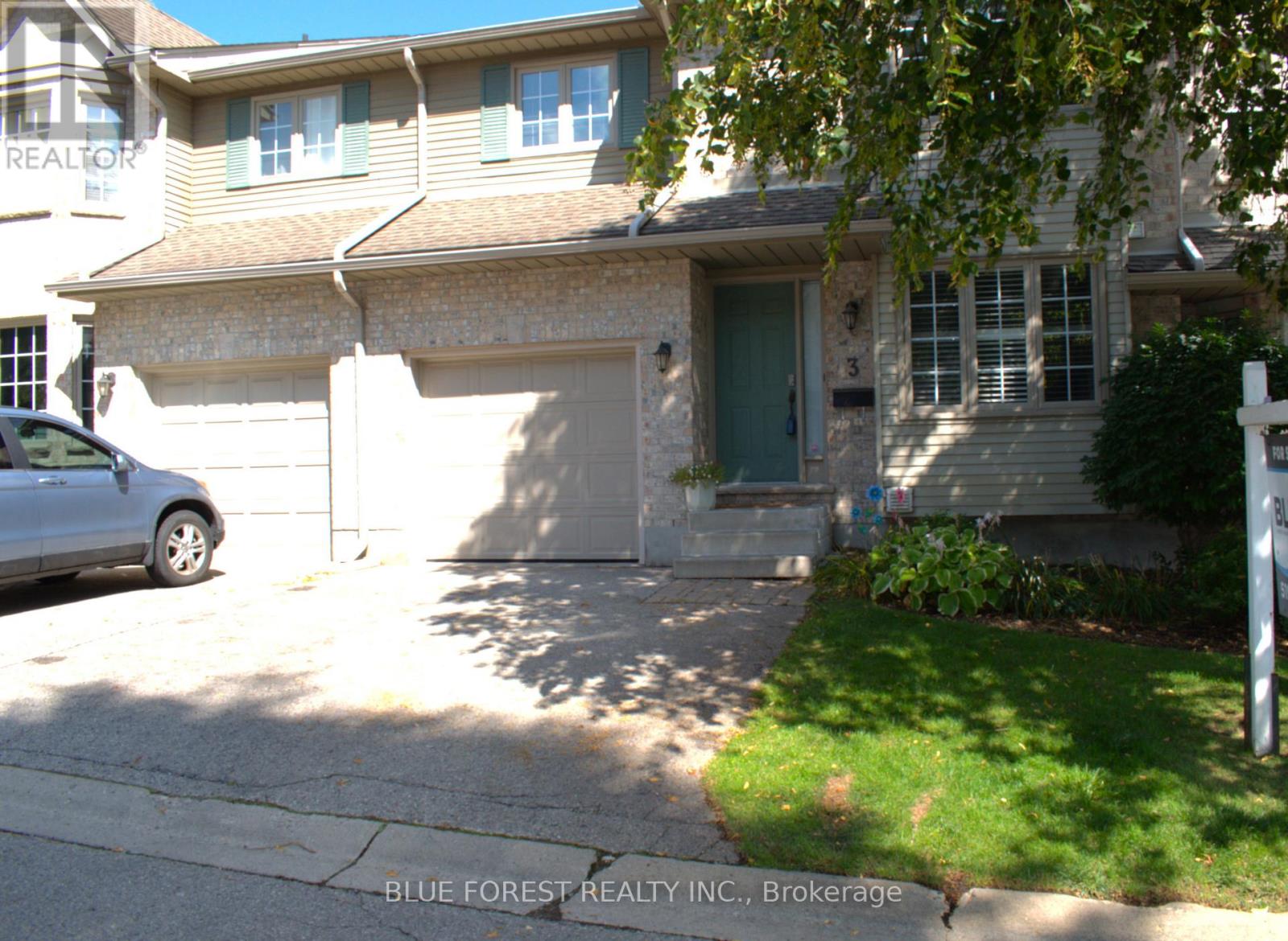 3 - 410 AMBLESIDE DRIVE, London North (North A)