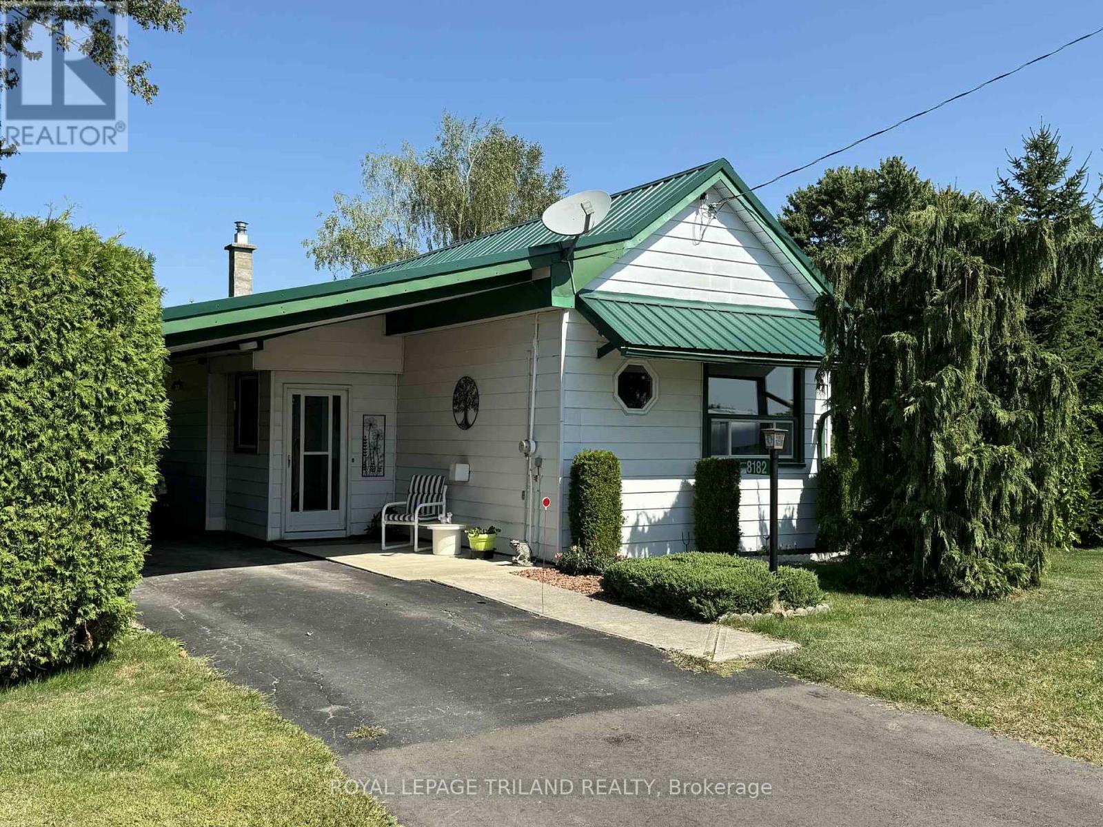 8182 RAVENSWOOD LINE, Lambton Shores (Thedford)