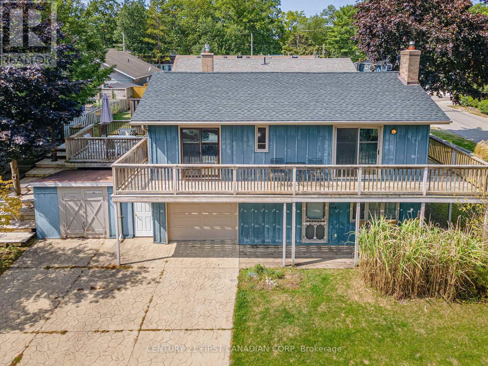 26 OAK STREET, Lambton Shores (Grand Bend)