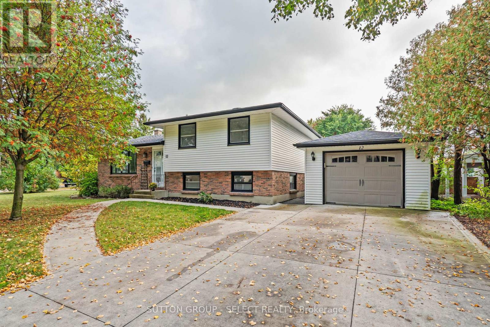 12 KINBURN CRESCENT, London South (South Y)