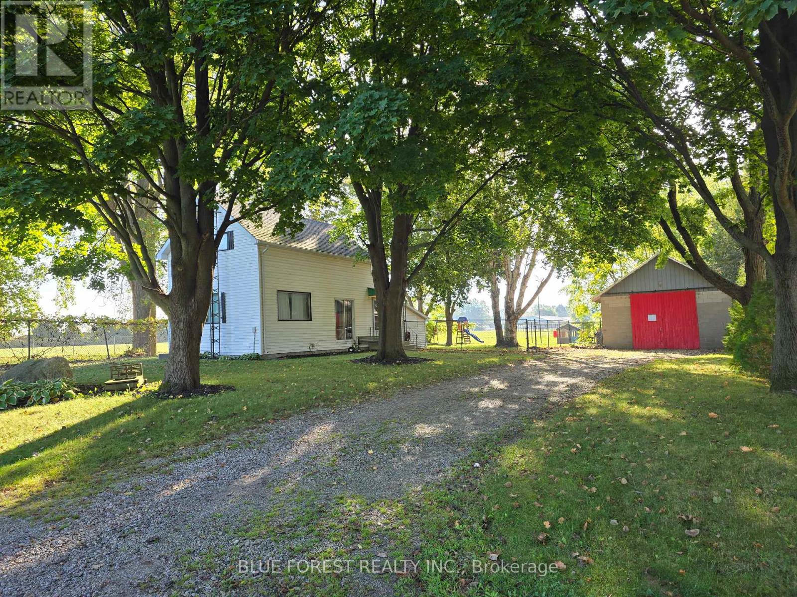 138 CENTRE CENTRE, West Elgin (Rodney)