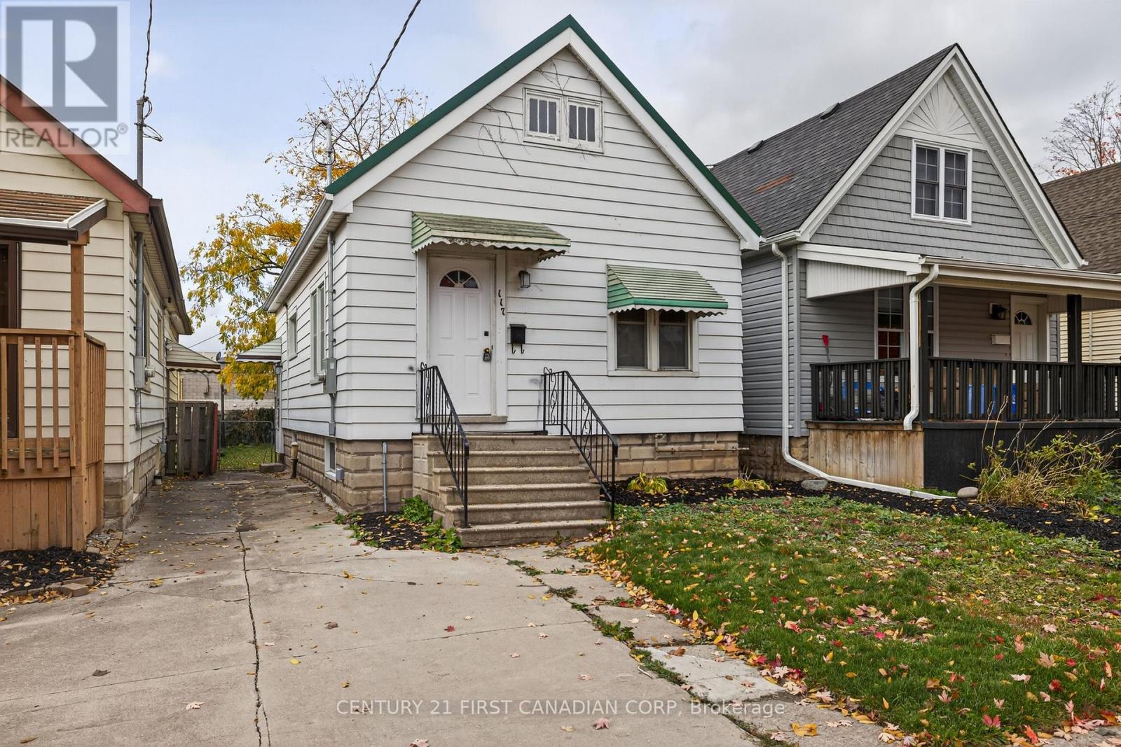 117 STERLING STREET, London East (East C)