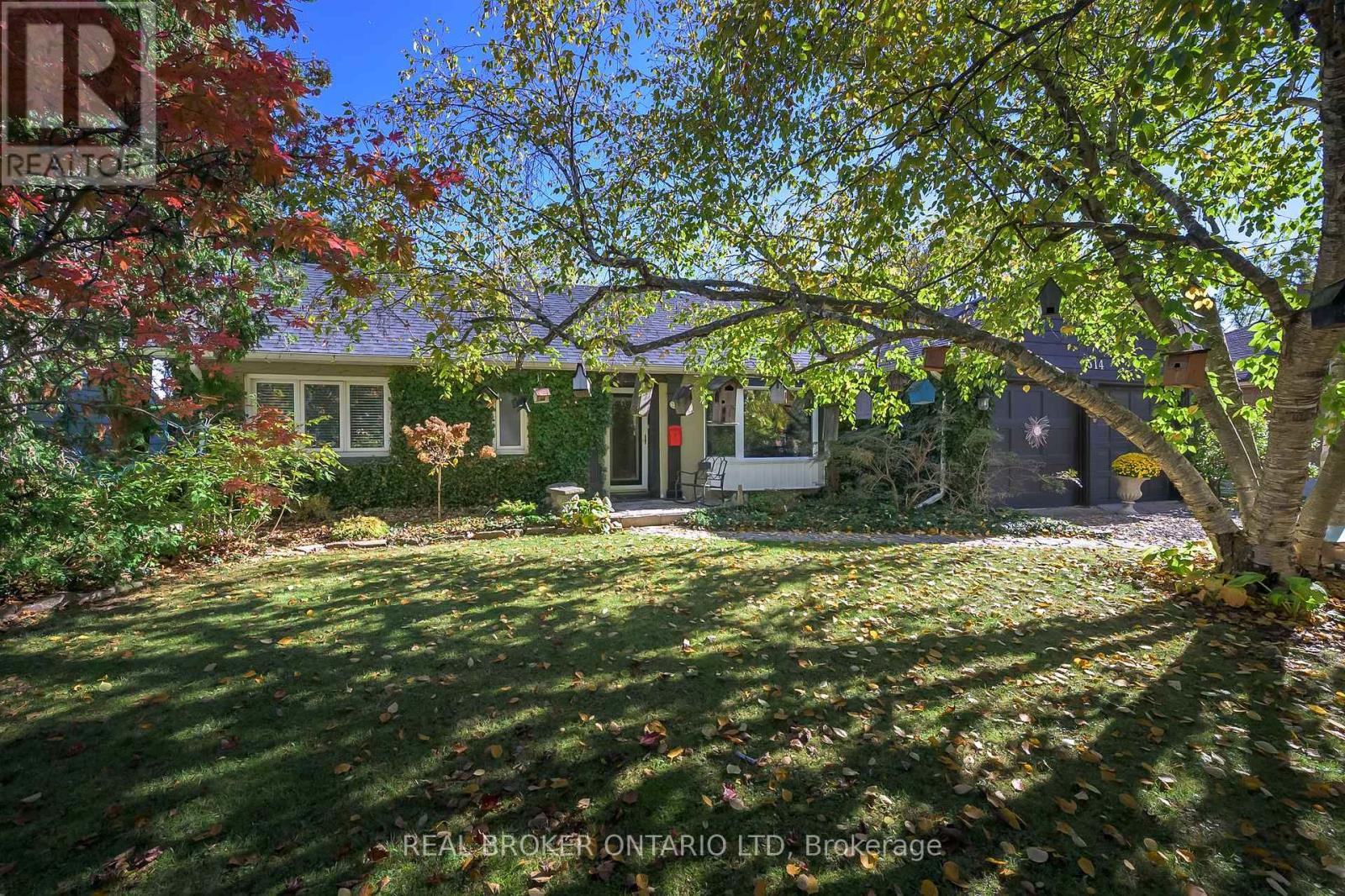 514 UPPER QUEEN STREET, London South (South R)