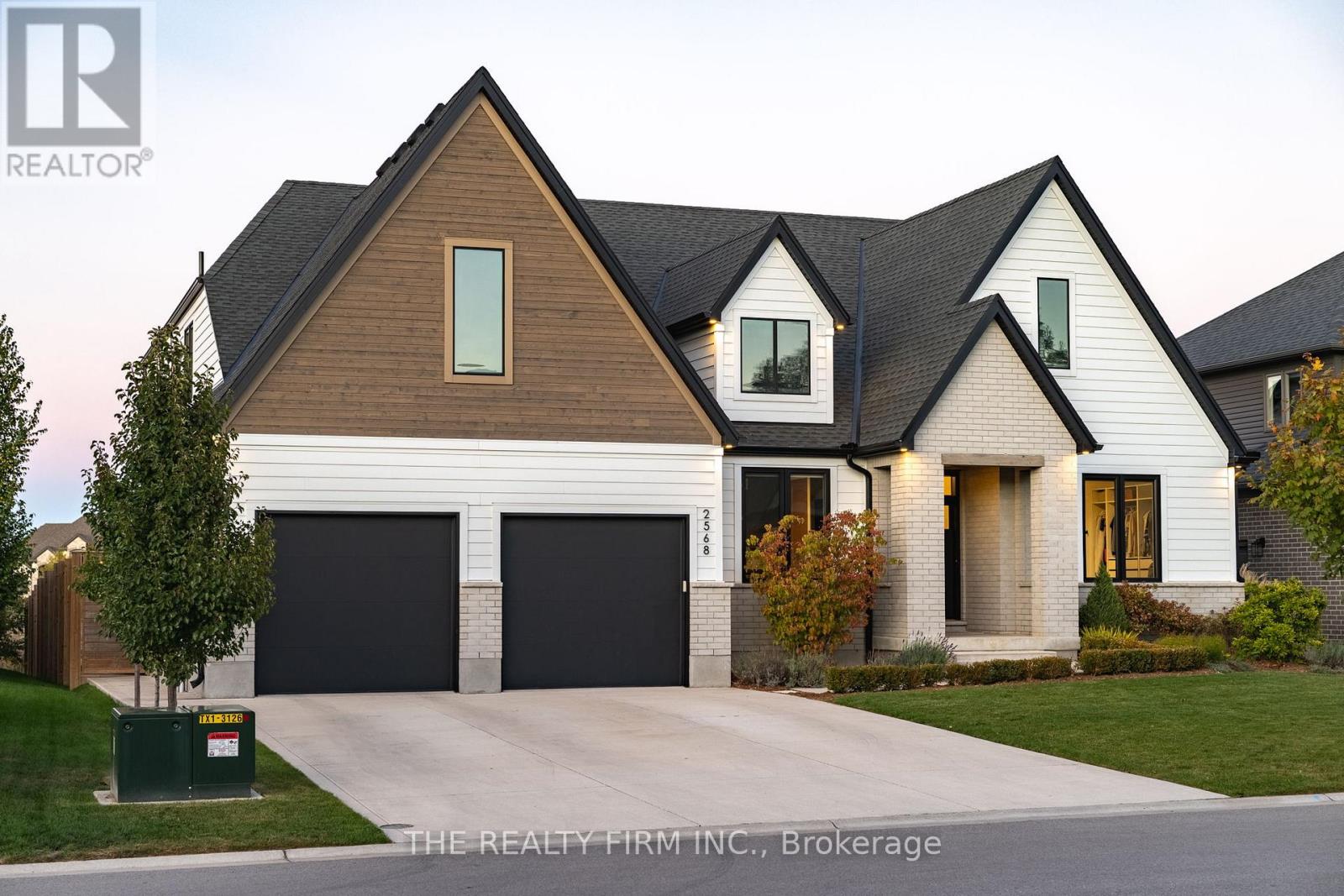 2568 LUCAS AVENUE, Strathroy-Caradoc (Mount Brydges)