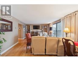 1418 - 55 HARBOUR SQUARE - 12