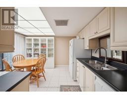 1418 - 55 HARBOUR SQUARE - 21