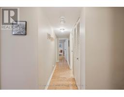 1418 - 55 HARBOUR SQUARE - 25