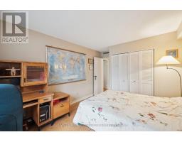 1418 - 55 HARBOUR SQUARE - 36