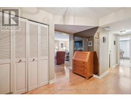 1418 - 55 HARBOUR SQUARE - 9