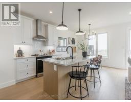 19 - 147 SCOTTS DRIVE - 10