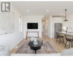 19 - 147 SCOTTS DRIVE - 14