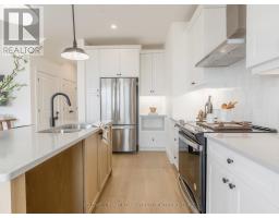 19 - 147 SCOTTS DRIVE - 16