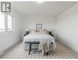 19 - 147 SCOTTS DRIVE - 28