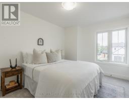 19 - 147 SCOTTS DRIVE - 35