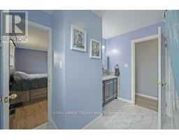 14 SANDERS COURT - 18