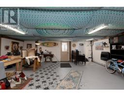 9127 HACIENDA ROAD - 34
