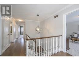 15 MARCUS CRESCENT - 24
