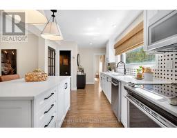 26 PLYMOUTH AVENUE - 11