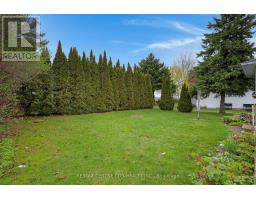 89 - 9 LAKEFIELD COURT - 3