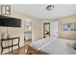 6 JUNIPER CRESCENT - 14