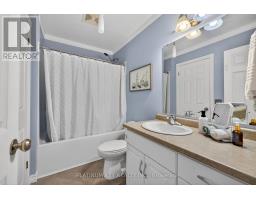 6 JUNIPER CRESCENT - 19