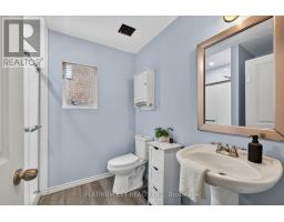 6 JUNIPER CRESCENT - 24