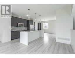 61 - 1040 CORONATION DRIVE - 10